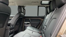 Land Rover Defender 3.0 D250 SE 110 5dr Auto [7 Seat] Diesel Estate